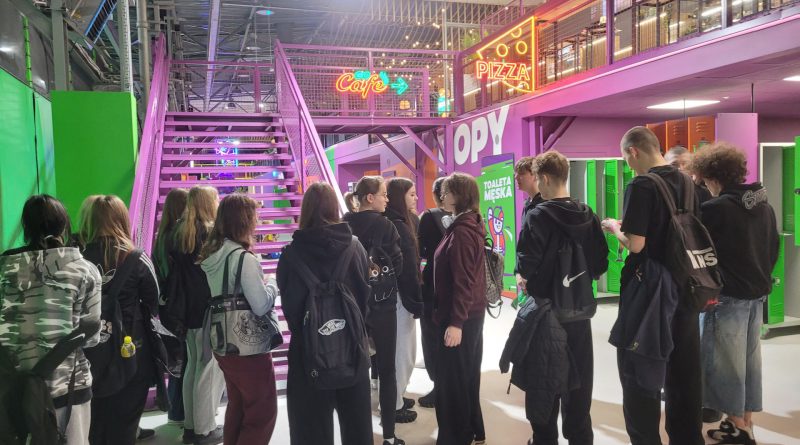 WYCIECZKA DO GOJUMP PARK TRAMPOLIN